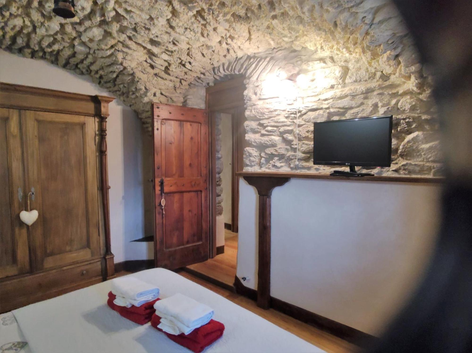 Le Petit Chateau De Vetan Cir 0023 サン・ピエール エクステリア 写真