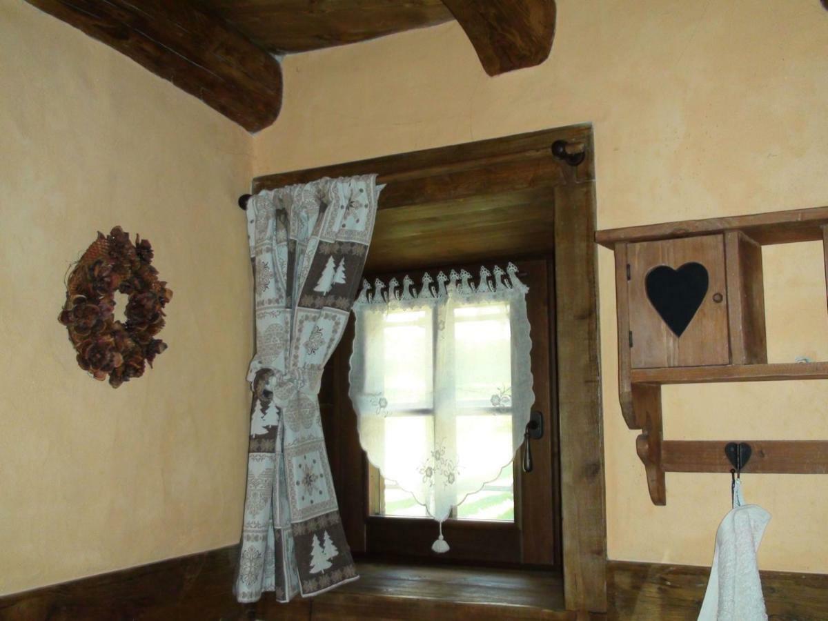 Le Petit Chateau De Vetan Cir 0023 サン・ピエール エクステリア 写真